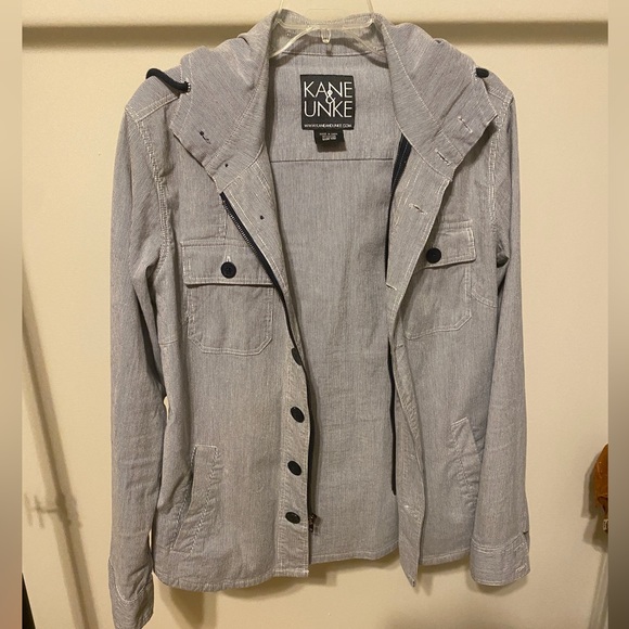 Coat - Picture 1 of 3